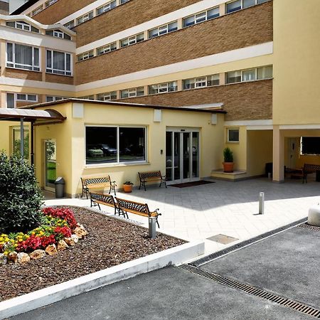 Casa Per Ferie San Juan De Avila Rome Exterior photo