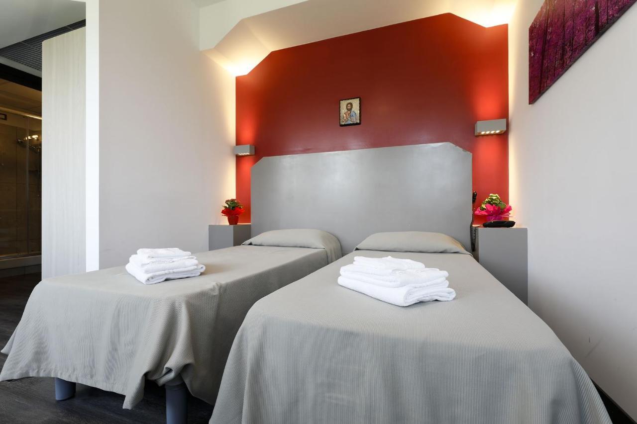 Casa Per Ferie San Juan De Avila Rome Exterior photo
