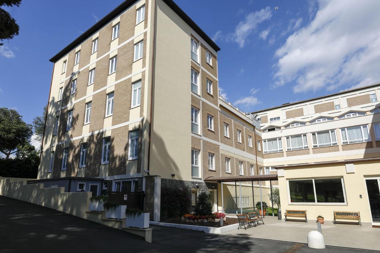 Casa Per Ferie San Juan De Avila Rome Exterior photo