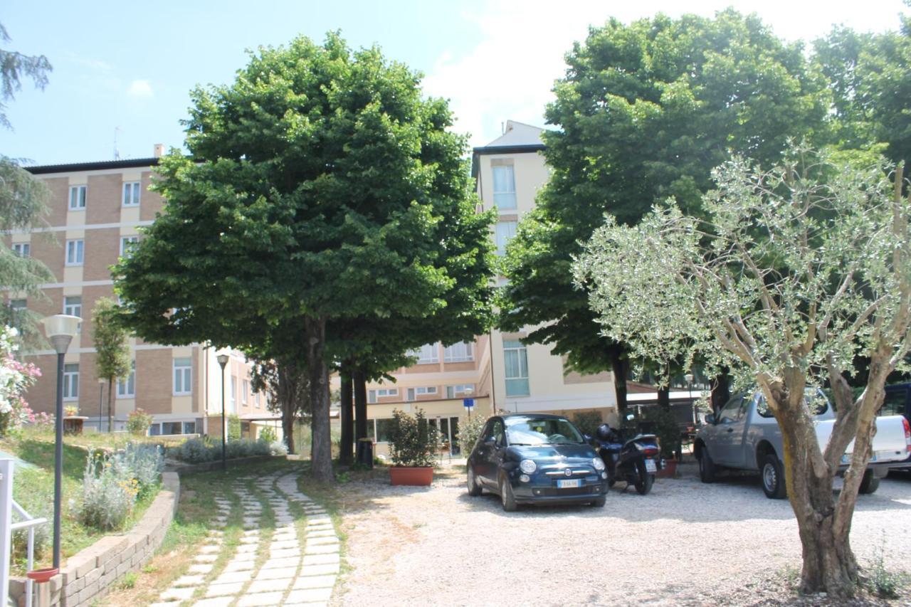 Casa Per Ferie San Juan De Avila Rome Exterior photo